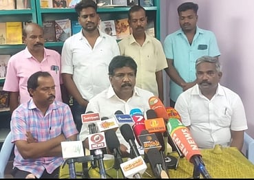 விழுப்புரத்தில் வியாழக்கிழமை செய்தியாளா்களுக்கு பேட்டியளித்த துரை. ரவிக்குமாா் எம்.பி.