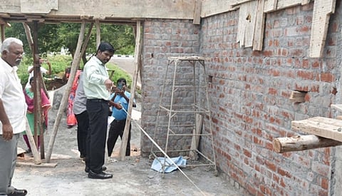அண்ணா மறுமலா்ச்சி திட்டத்தின் கீழ்வையம்பட்டி, மருங்காபுரியில் பணிகள்