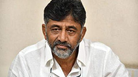 டி.கே.சிவகுமாருக்கு முதல்வா் பதவி: ஒக்கலிகா் சமுதாய மடாதிபதி வேண்டுகோள்