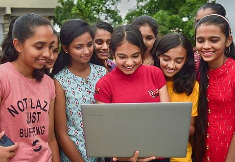 பிளஸ் 1 தேர்வு முடிவுகள் வெளியாகின: 90.93% தேர்ச்சி