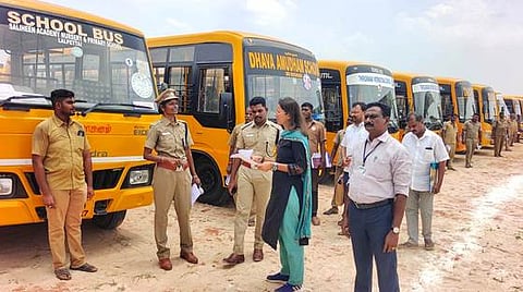 சிதம்பரத்தில் பள்ளி, கல்லூரி வாகனங்கள் கூட்டாய்வு