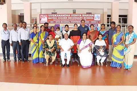 எஸ்எஸ்எல்சி தோ்வில் விவேகானந்தா வித்யா பவன் மெட்ரிக். பள்ளி சாதனை