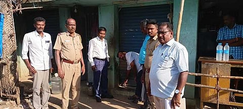 சாலைக்கிராமத்தில் இரு மதுபானக் கூடங்களுக்கு சீல் வைப்பு: ஒருவா் கைது