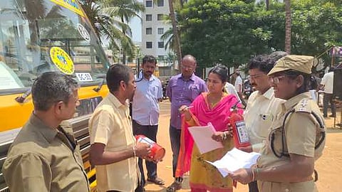 திருச்செங்கோட்டில் பள்ளி, கல்லூரி வாகனங்கள் ஆய்வு