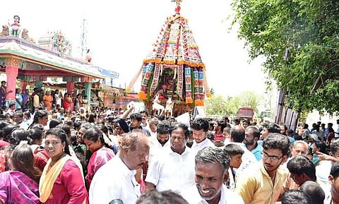 புதுநடுவலூரில் மாரியம்மன் கோயில் தேரோட்டம்