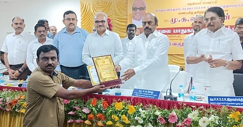 முதல் தரமான பொருள்களில் சாலைகள் அமைக்க நிதி ஒதுக்கீடு: நெடுஞ்சாலைத் துறை அமைச்சா் எ.வ.வேலு