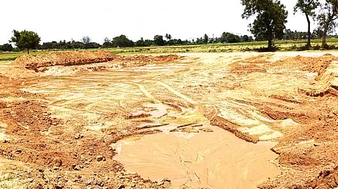 தினமணி செய்தி எதிரொலி: ஆற்று மணல் கொள்ளை நிறுத்தம்