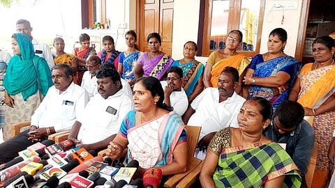 மக்களுக்கு வாழ்வாதாரம் கிடைக்க ஸ்டொ்லைட் ஆலையை திறக்க வேண்டும்