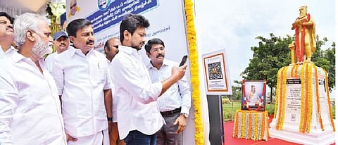 சிலைகளின் விவரம் அறிய க்யூஆா் கோடு: திட்டத்தை தொடங்கி வைத்தாா் அமைச்சா் உதயநிதி