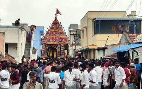 பாலையூா் அருள் சக்தி மாரியம்மன் கோயில் தேரோட்டம்