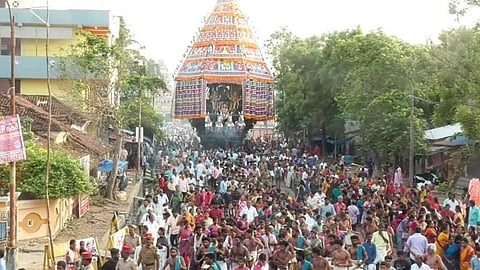திருநள்ளாற்றில் தர்பாரண்யேஸ்வரர் கோயில் பிரம்மோற்சவ தேரோட்டம்