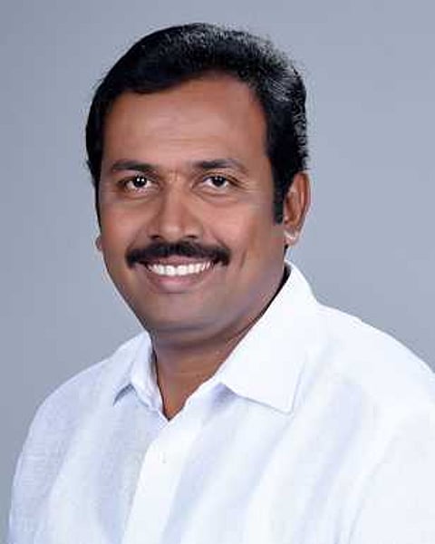 ஆறுதேசம் ஆரம்ப சுகாதார நிலைய கட்டுமானப் பணிக்கு ரூ. 1.10 கோடி ஒதுக்கீடு: எஸ். ராஜேஷ்குமாா் எம்எல்ஏ தகவல்