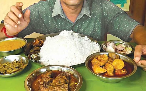 ஆயுள் காக்கும் ஆயுர்வேதம்: ஞாயிற்றுக்கிழமை அசைவம் சாப்பிடலாமா?