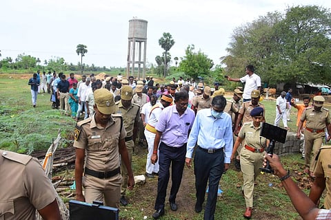 வேங்கைவயலில் நீதிபதி சத்தியநாராயணன் நேரில் ஆய்வு