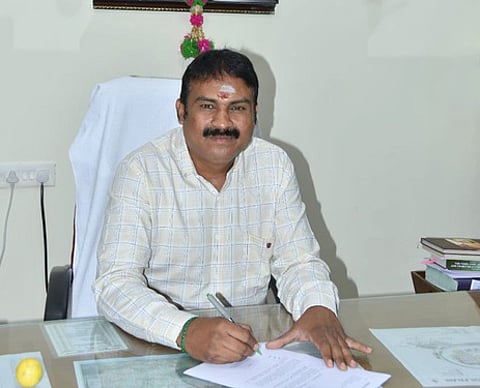 பழனி கோயில் புதிய இணை ஆணையா் பொறுப்பேற்பு