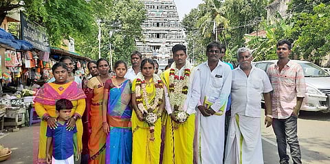 பவானி சங்கமேஸ்வரா் கோயிலில் 28 ஜோடிகளுக்கு திருமணம்