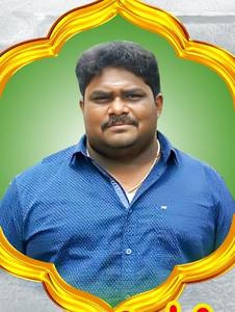 திருவாடானை அருகே இரு சக்கர வாகன விபத்தில் உயிரிழந்த நாகேந்திரகுமாா்.