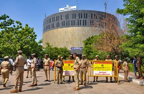 அமைச்சர் செந்தில்பாலாஜி சுயநினைவுடன் இருக்கிறார்: மருத்துவமனை நிர்வாகம் தகவல்