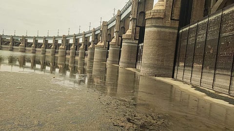 மேட்டூர் அணை: தண்ணீர் திறப்பு குறைப்பு!