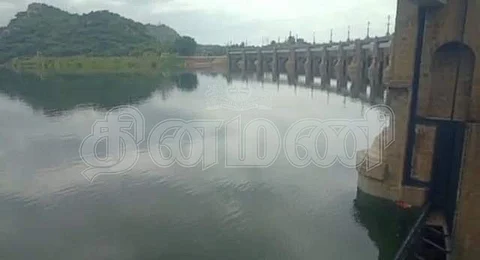 மேட்டூர் அணை: நீர்மட்டம் 99.64 அடியாக சரிவு!