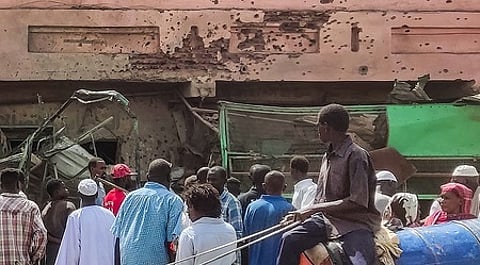 சூடான் சந்தையில் ராணுவம் குண்டுவீச்சு: 18 போ் பலி