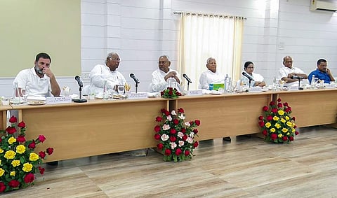 பாட்னாவில் எதிர்க்கட்சிக் கூட்டம் நிறைவு: ஜூலை 12ல் சிம்லாவில் 2-வது கூட்டம்!