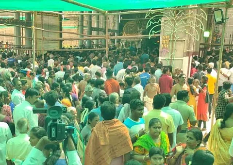 நடராஜர் கோயிலில் ஆனித்திருமஞ்சன தரிசனம்: பல்லாயிரக்கணக்கான மக்கள் பங்கேற்பு