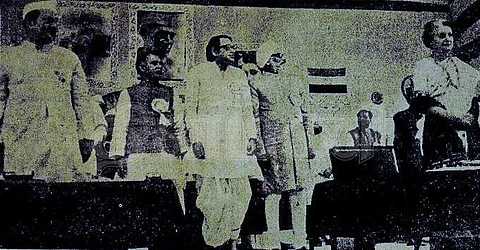 அசாம் காங்கிரஸ் மாநாட்டில் பிரதமர் இந்திரா காந்தி...