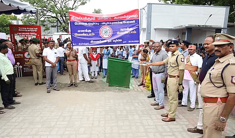 திருப்பத்தூா், ஜோலாா்பேட்டையில் போதைப் பொருள் ஒழிப்பு விழிப்புணா்வுப் பேரணி