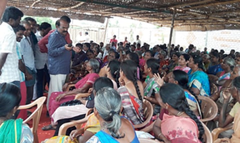 கீழ்பவானி வாய்க்காலில் சீரமைப்புப் பணி தொடங்கியதால் போராட்டம் வாபஸ்