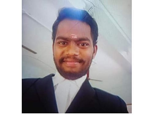 ஆலங்குளம் அருகே இரட்டைக் கொலை!