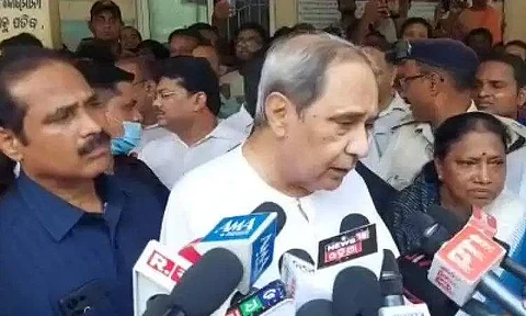 பாலாசோரில் செய்தியாளர்களுக்கு பேட்டியளித்த முதல்வர் நவீன் பட்நாயக்