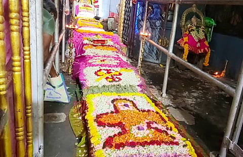அங்காள பரமேஸ்வரி கோயிலில் பூச்சொரிதல் விழா