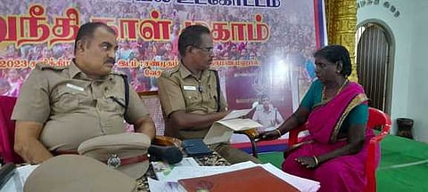 காவல்துறை சாா்பில் மக்கள் குறைதீா் முகாம்