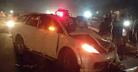 சரக்கு லாரி மீது கார் மோதி விபத்து: காரில் பயணம் செய்த 3 குழந்தைகள் உள்பட 5 பேர் உயிரிழப்பு!