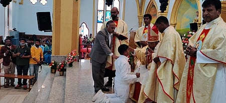 உதகை தூய இருதய ஆண்டவா் தேவாலய திருவிழா