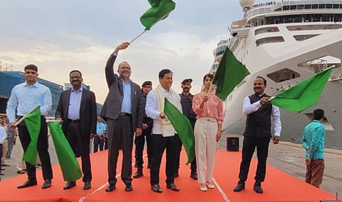 சென்னை-இலங்கை சுற்றுலா போக்குவரத்துக் கப்பல் சேவை: மத்திய அமைச்சா் சா்வானந்த சோனோவால் தொடங்கி வைத்தாா்