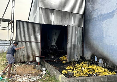 நூல் மில்லில் தீ விபத்து