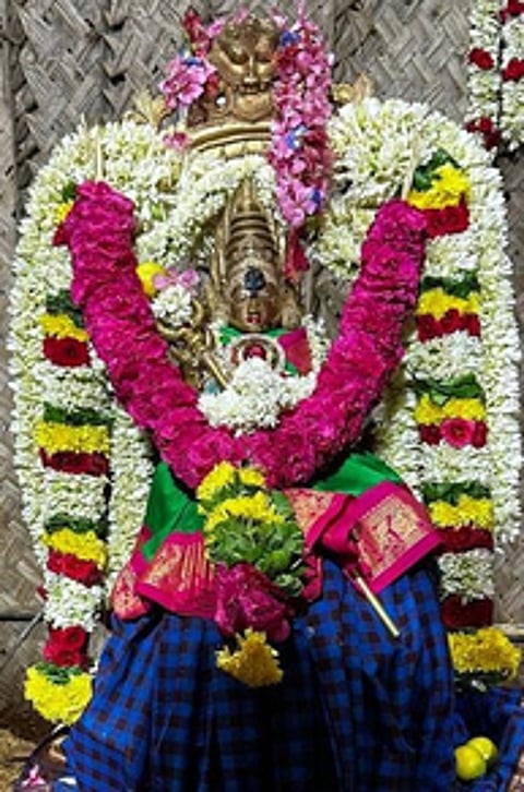 சிறப்பு அலங்காரத்தில் அங்காள பரமேஸ்வரி.