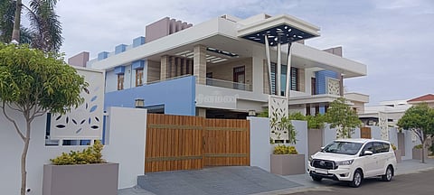 கரூரில் செந்தில் பாலாஜி ஆதரவாளர்கள் வீடுகளில் சோதனை