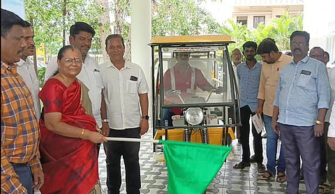 பழனி தூய்மை பயன்பாட்டுக்கு புதிய மின்கல வாகனங்கள்