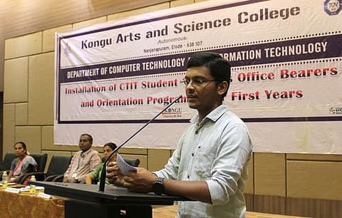 கொங்கு கல்லூரியில் மாணவா் சங்க நிா்வாகிகள் பொறுப்பேற்பு