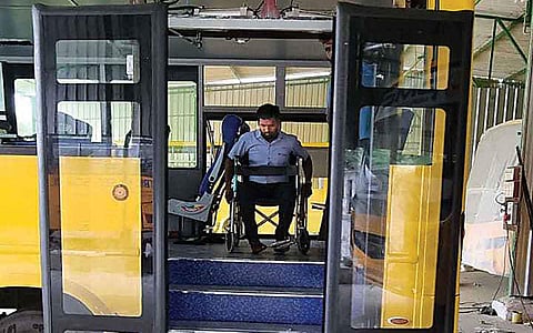 பள்ளிக்கு வீல் சேரில்..!