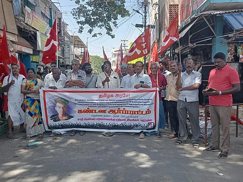 திசையன்விளை இளைஞர் கொலை வழக்கு: 6வது நாளாக உடலை வாங்க மறுத்து போராட்டம்!