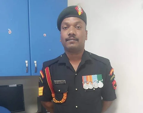 கொள்ளிடம் ஆற்றில் மூழ்கி பலியான ராணுவ வீரர் ஆரோன் இளையராஜா