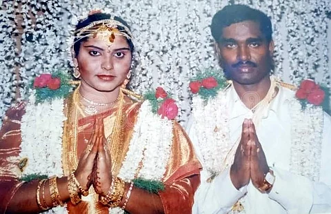 ஜீவனாம்சம் தர மறுக்கிறார்: வேல்முருகனின் முன்னாள் மனைவி குற்றச்சாட்டு