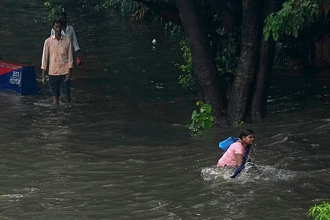 கேரளத்தில் தொடரும் கனமழை: 19 பேர் உயிரிழப்பு; 10 ஆயிரத்துக்கும் அதிகமானோர் நிவாரண முகாம்களில் தங்கவைப்பு!