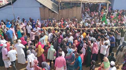 தெற்கு விஜயநாராயணத்தில் கந்தூரி விழா