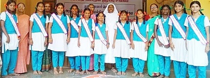 மன்னாா்குடி பெண்கள் பள்ளியில் முப்பெரும் விழா