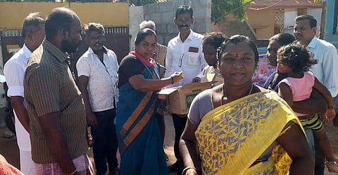 பெரியதாழையில் விசிக கொடியேற்று விழா